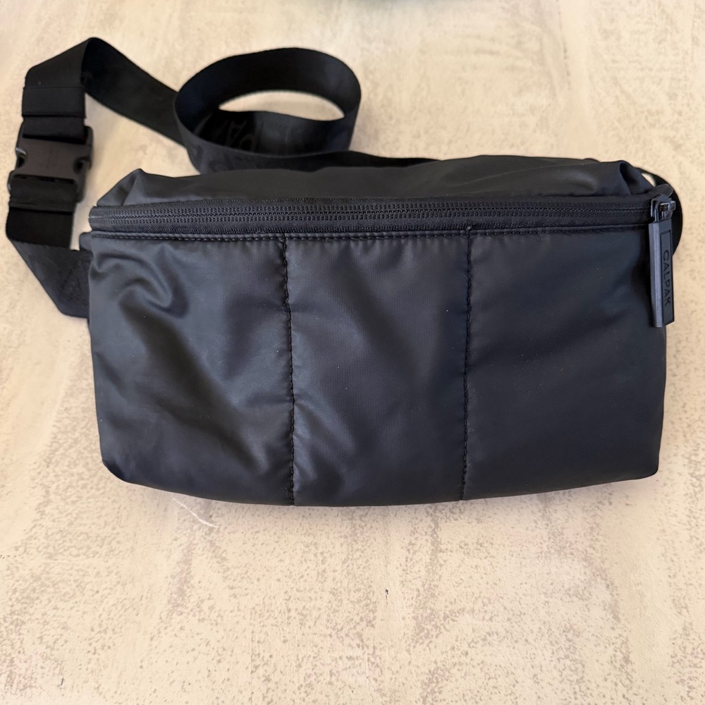 CALPAK Luka Full Size Belt Bag Black-Great Condition